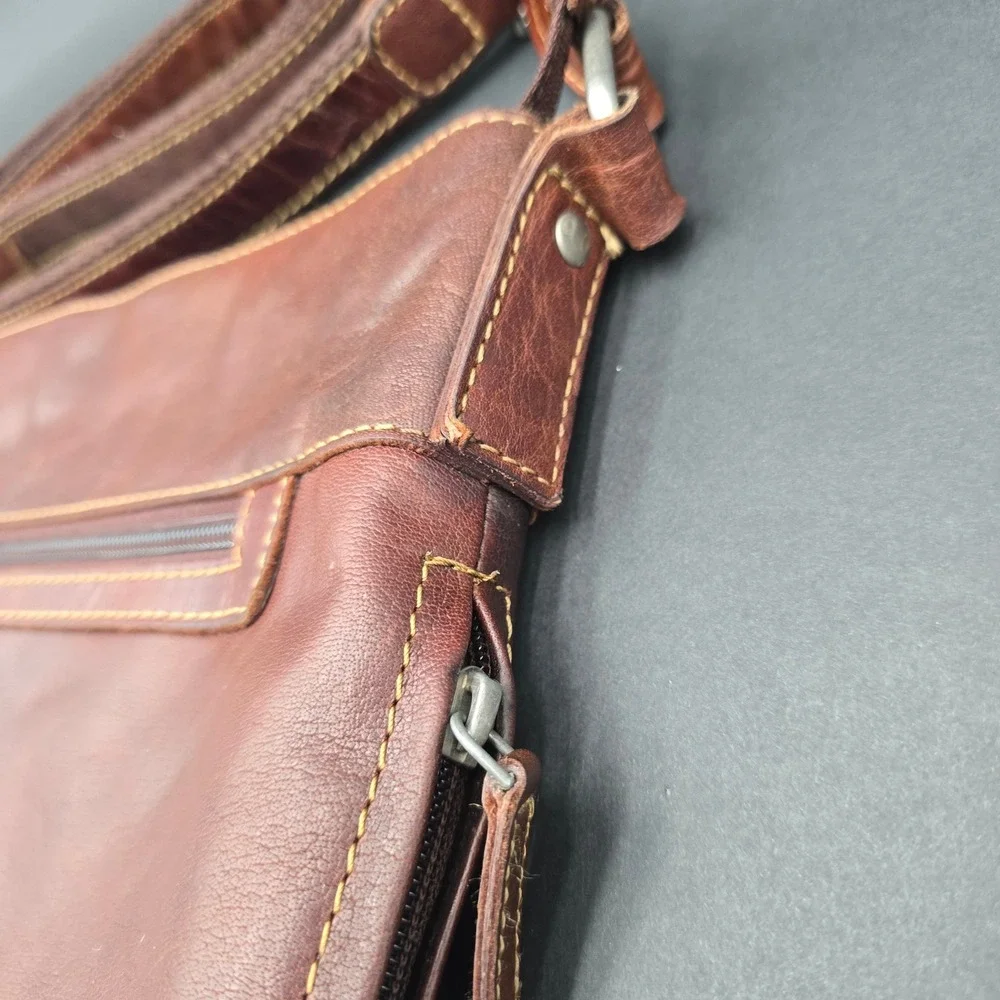 Jack Georges Brown Buffalo Leather City Crossbody Voyager Bag 7298